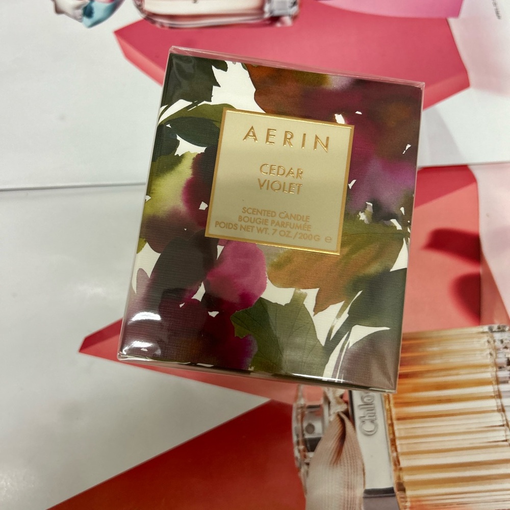 AERIN CEDAR VIOLET  SCENTED CANDLE  7oz / 200G  With Box